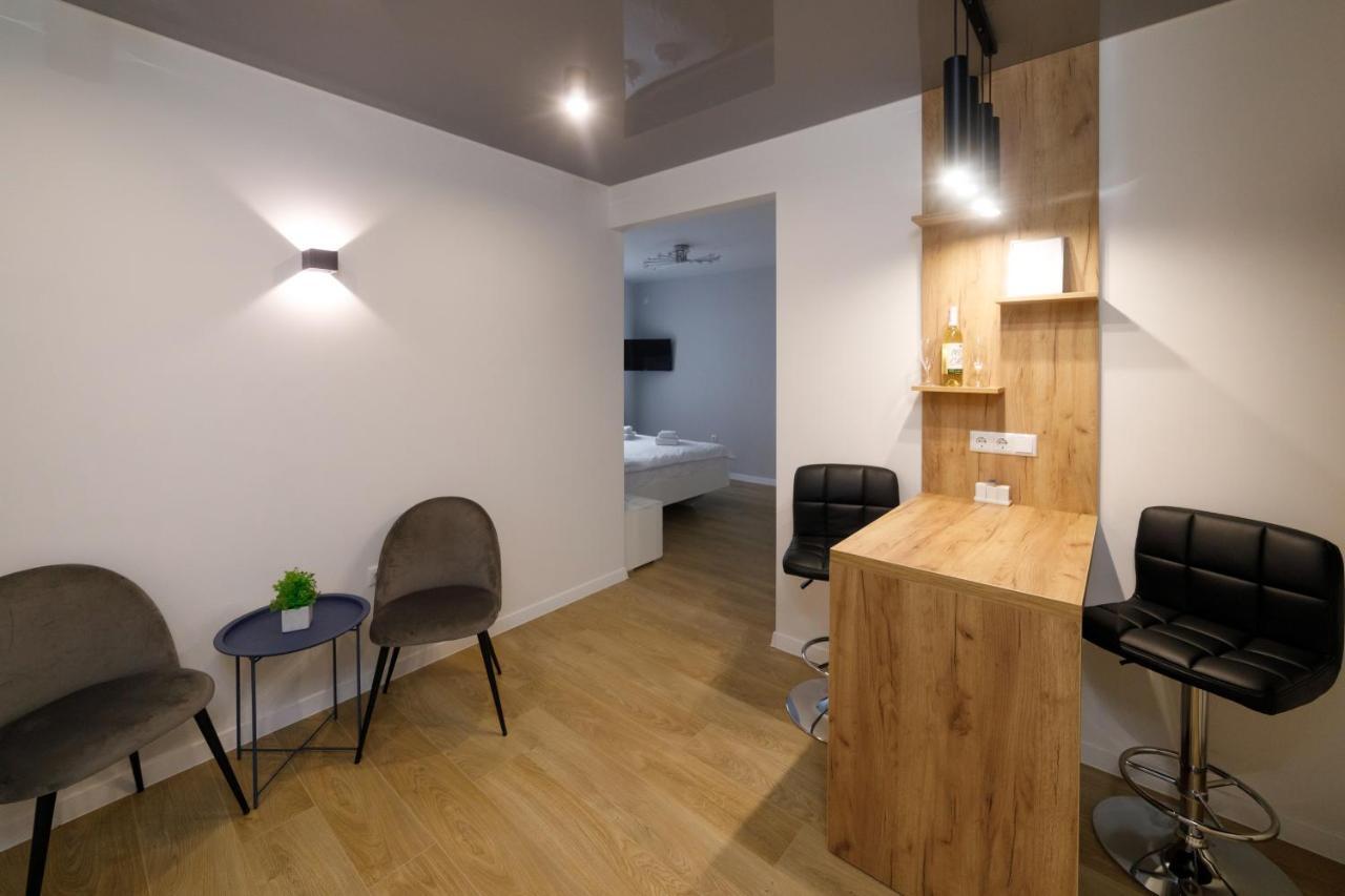 Pure Apartments Lviv Exterior photo
